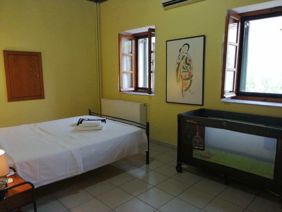 Rodomelo House - 3 Bedrooms Leonídio Kültér fotó